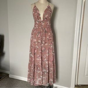 Vici flowy floral maxi dress size M